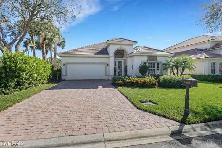 Single-family house For Sale in Bonita Springs, Florida