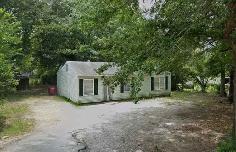 Multi-family house For Sale in 5700, Sterling Place, Macon, Georgia