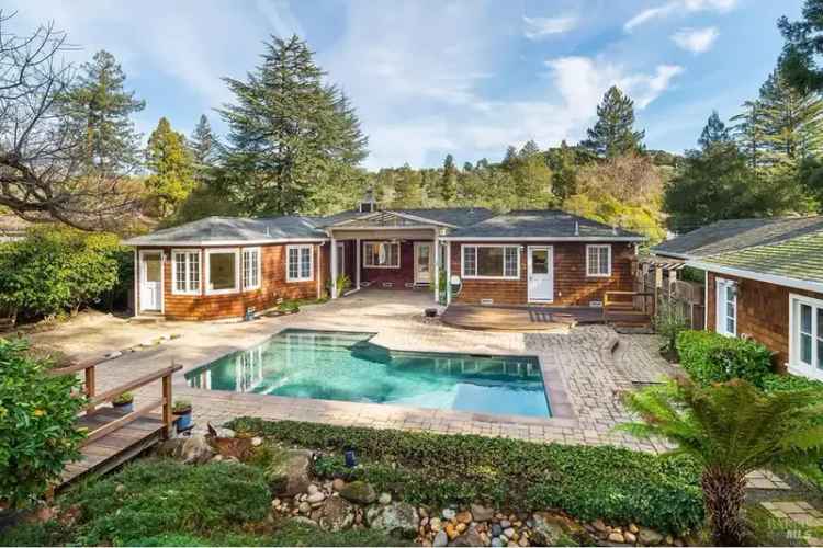 Single-family house For Sale in 737, Butterfield Road, San Anselmo, California