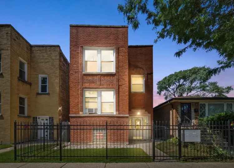 Multi-family house For Sale in 434, North Ridgeway Avenue, Chicago, Illinois