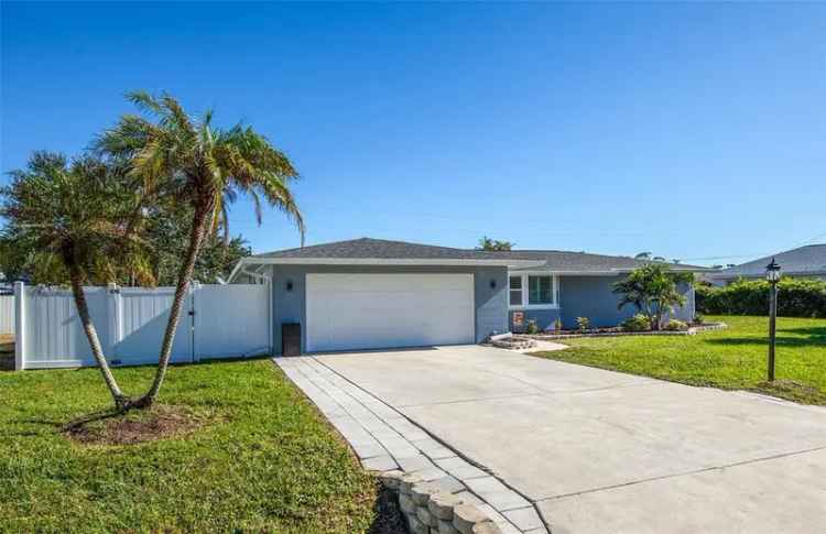 Single-family house For Sale in 735, Cumberland Road, South Venice, Florida