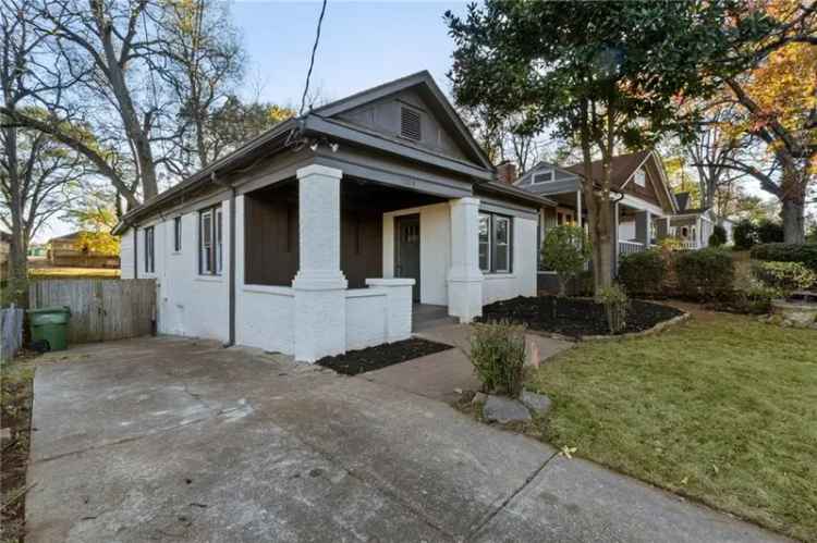 Single-family house For Sale in 1004, Dill Avenue Southwest, Atlanta, Georgia