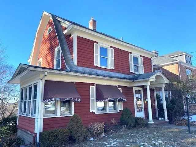 Single-family house For Sale in 242, Pearl Street, Enfield, Connecticut