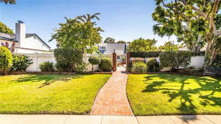 Single-family house For Sale in 2555, Colby Avenue, Los Angeles, California