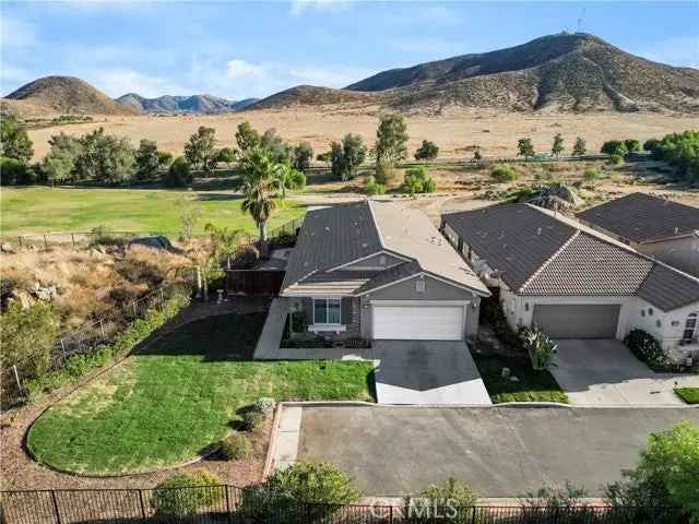 Single-family house For Sale in Hemet, California