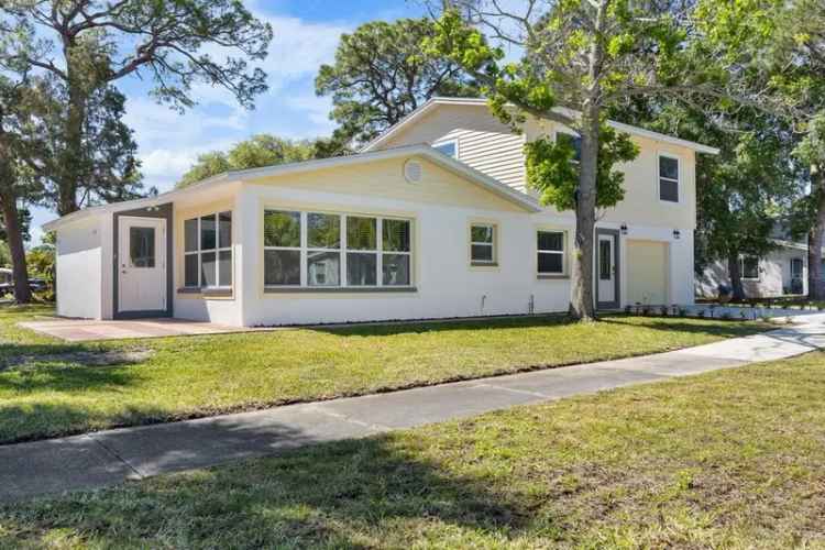 Single-family house For Sale in 4038, Harrisburg Street Northeast, Saint Petersburg, Florida