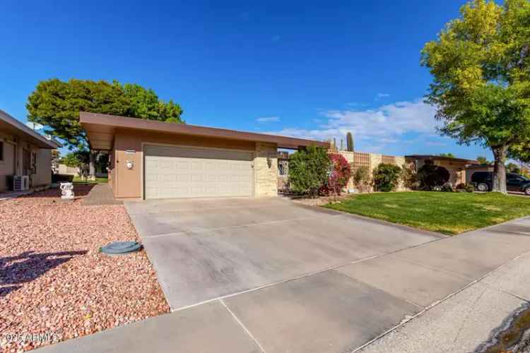 House For Sale in 10322, West Manzanita Drive, Sun City, Arizona