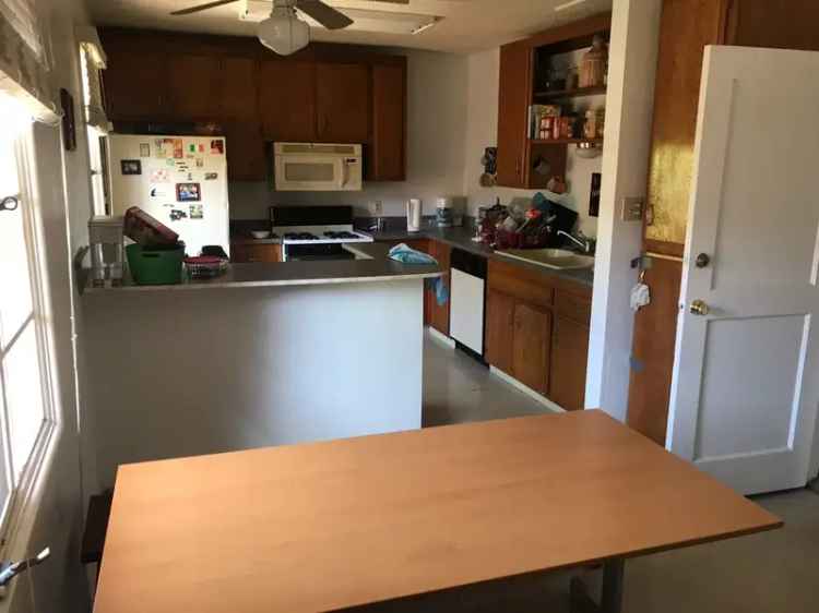 Female-Only Room Near SDSU