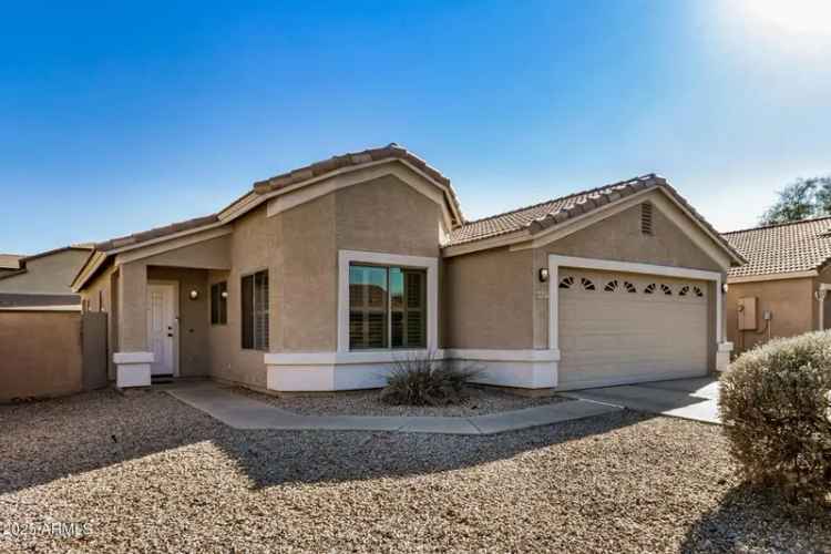 Single-family house For Sale in 41517, North Ranch Drive, San Tan Valley, Arizona