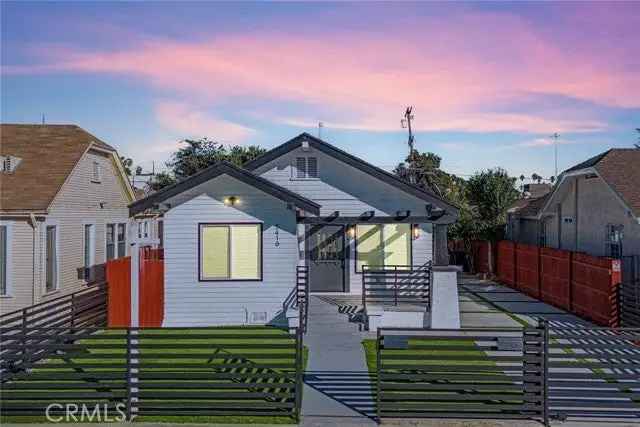 Multi-family house For Sale in 5414, 3rd Avenue, Los Angeles, California