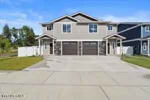 House For Sale in Hayden, Idaho