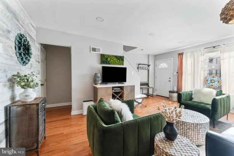 House For Sale in 1602, W Street Northeast, Washington, District of Columbia