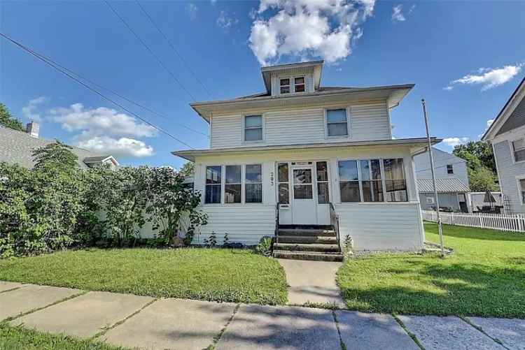 Single-family house For Sale in 203, East 1st Street, Anamosa, Iowa