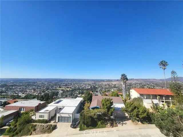 Single-family house For Sale in 6180, Caminito Sacate, San Diego, California