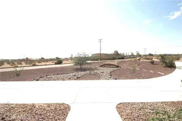 Single-family house For Sale in Barstow, California