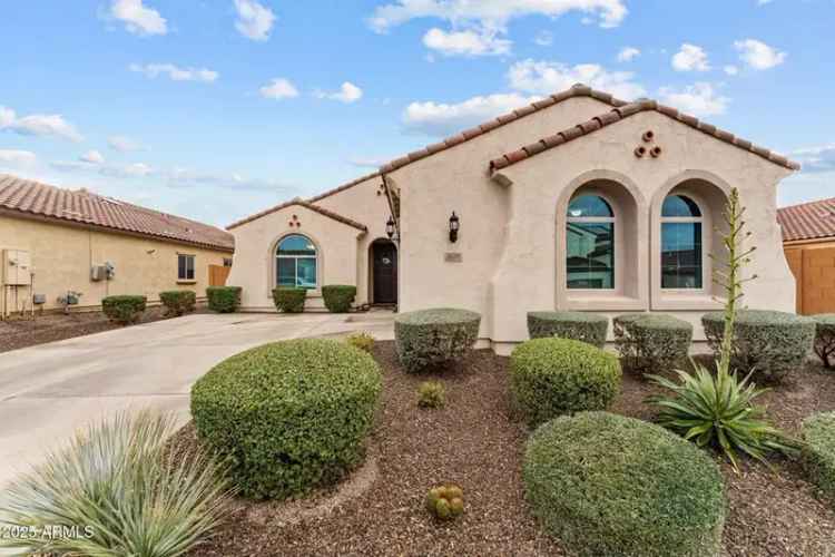 Single-family house For Sale in 26011, West Wahalla Lane, Buckeye, Arizona