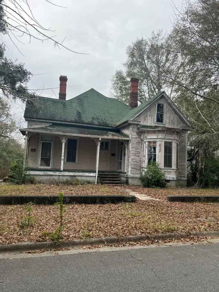 Single-family house For Sale in 108, Wells Street, Valdosta, Georgia