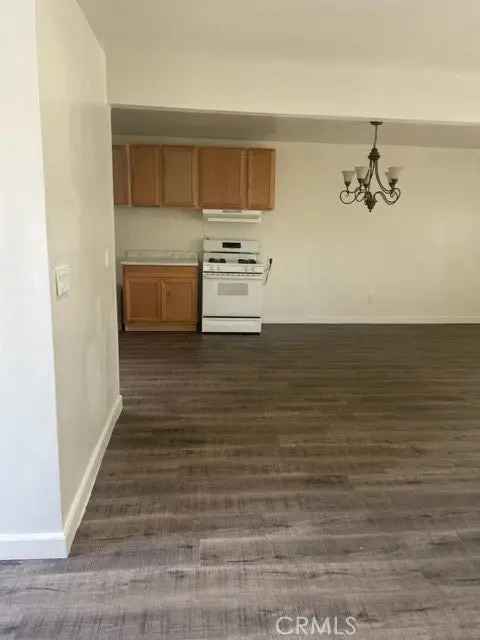 Multi-family house For Sale in San Jacinto, California