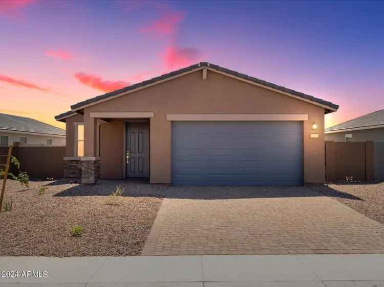 Single-family house For Sale in 4351, West Janie Street, San Tan Valley, Arizona