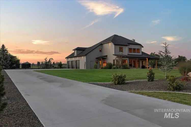 Single-family house For Sale in 9500, West Stone Oak Lane, Star, Idaho