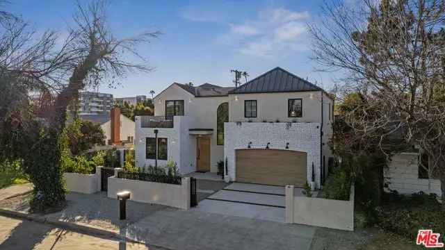 Single-family house For Sale in 4831, Murietta Avenue, Los Angeles, California