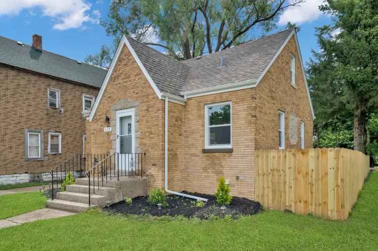 Single-family house For Sale in 139, 155th Street, Calumet City, Illinois