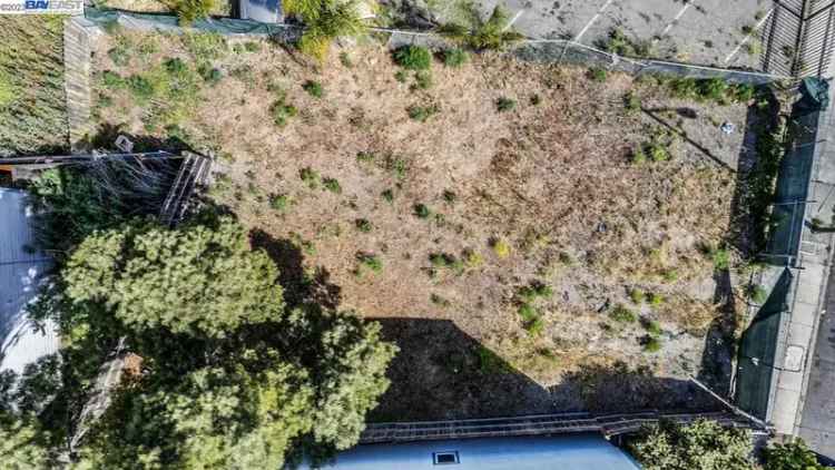 Land For Sale in Oakland, California