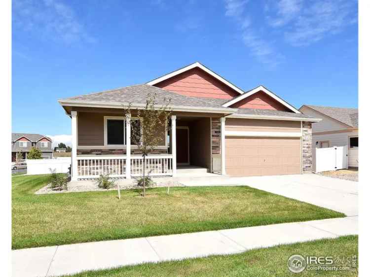 Single-family house For Sale in Greeley, Colorado