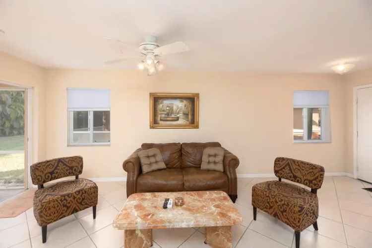 House For Sale in 6162, United Street, West Palm Beach, Florida