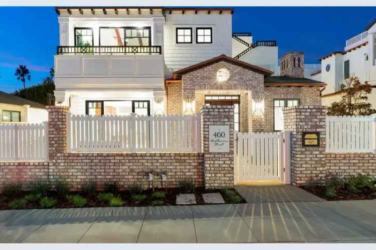 Single-family house For Sale in 460, Westbourne Street, San Diego, California