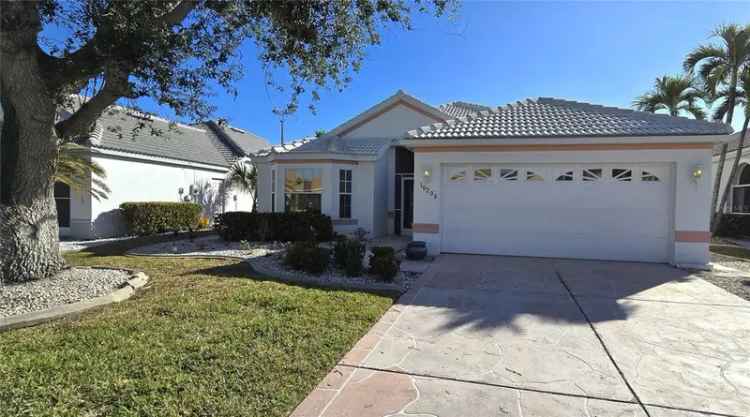 Single-family house For Sale in 10208, Arrowhead Drive, Punta Gorda, Florida