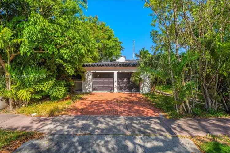 Single-family house For Sale in 5757, Alton Road, Miami Beach, Florida