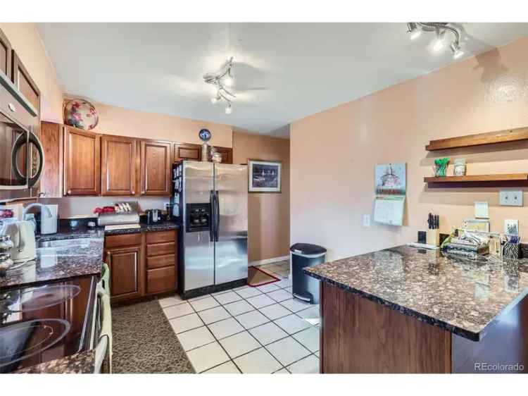 Single-family house For Sale in 9676, Rensselaer Drive, Arvada, Colorado