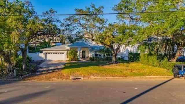 Single-family house For Sale in 4819, West Sunset Boulevard, Tampa, Florida