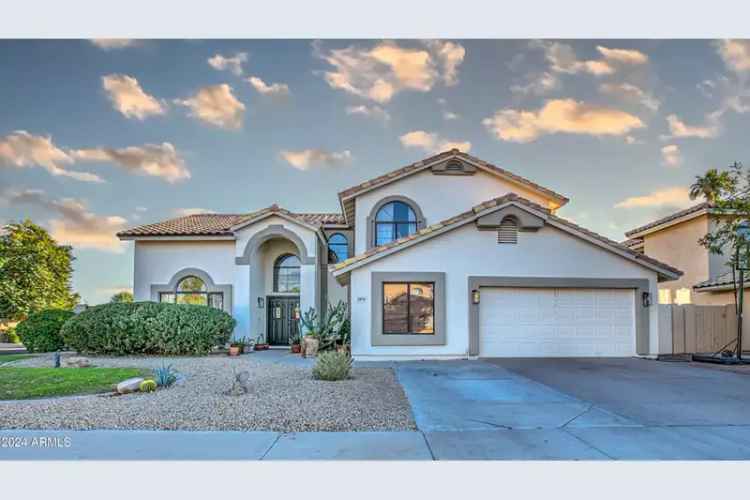 Single-family house For Sale in 3871, West Jasper Drive, Chandler, Arizona