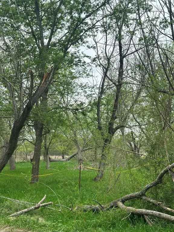 Land For Sale in 4102, Lower Drive, Texas