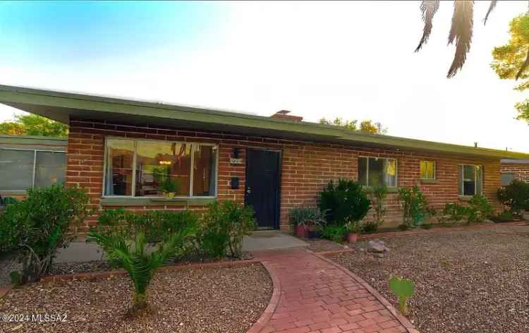 Single-family house For Sale in 5818, East Rosewood Street, Tucson, Arizona