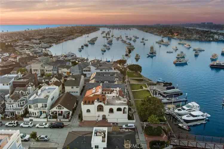 Single-family house For Sale in 501, Edgewater Avenue, Newport Beach, California