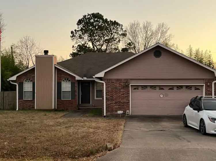 Single-family house For Sale in 7, Crestwood Drive, Cabot, Arkansas