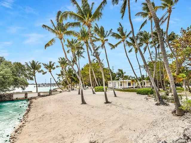 Single-family house For Sale in 75131, Overseas Highway, Islamorada, Florida