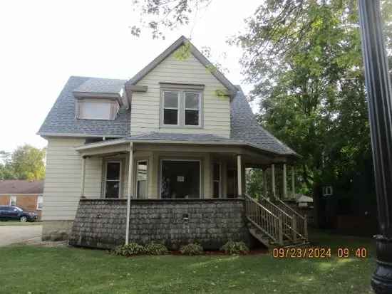 Multi-family house For Sale in 417, Buell Avenue, Joliet, Illinois