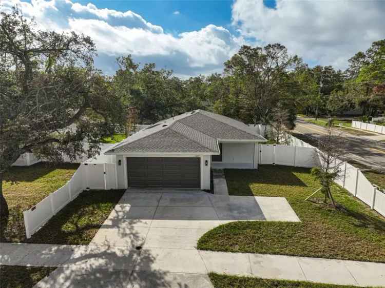 Single-family house For Sale in 1422, 19th Street, Sarasota, Florida