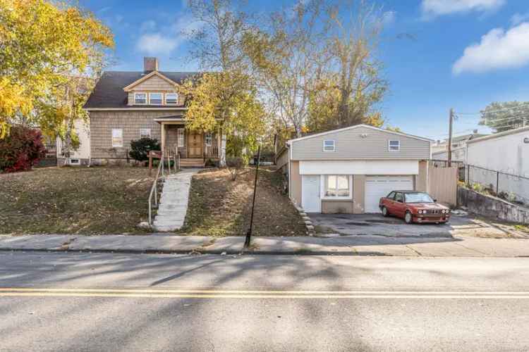 Single-family house For Sale in 46, Huntington Road, Bridgeport, Connecticut