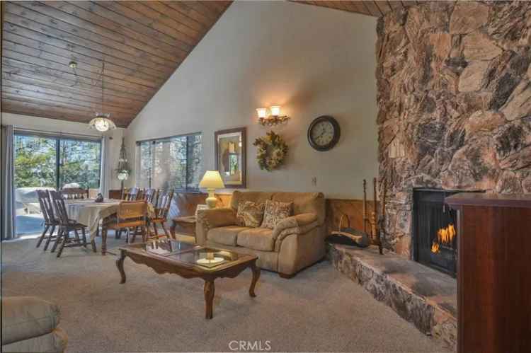 Single-family house For Sale in Lake Arrowhead, California