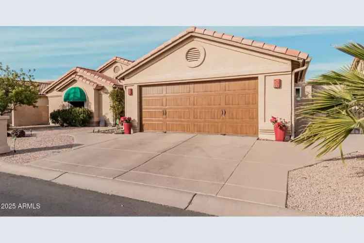 Single-family house For Sale in 10606, East Hercules Drive, Sun Lakes, Arizona