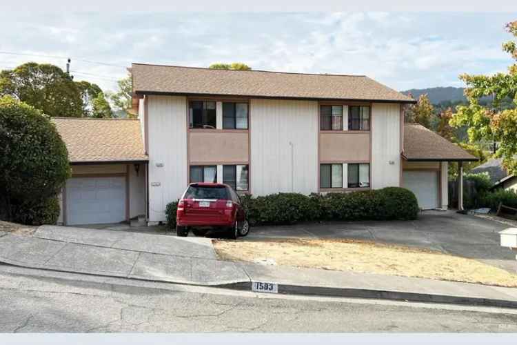 Duplex For Sale in 1583, Merritt Drive, Novato, California