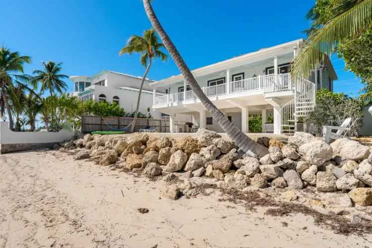 Single-family house For Sale in 75055, Overseas Highway, Islamorada, Florida