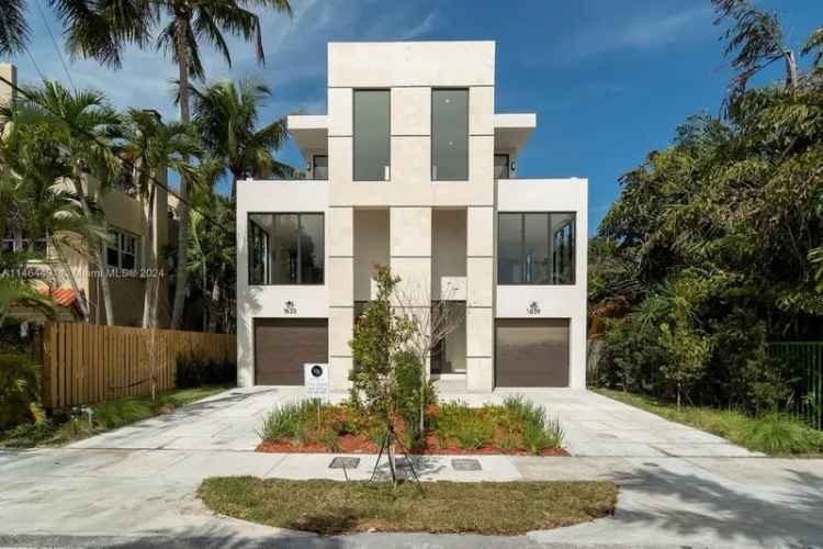 Single-family house For Sale in Fort Lauderdale, Florida