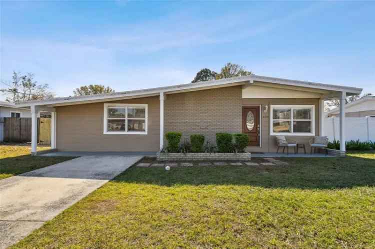 Single-family house For Sale in 4416, West Bay Avenue, Tampa, Florida