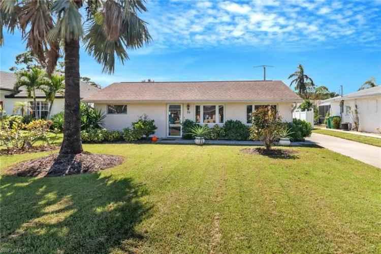 Single-family house For Sale in Bonita Springs, Florida